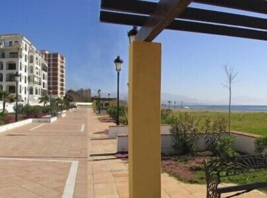 28 Mikonos Playa In Puerto De La Duquesa 2 Bed 2 Bath Apartment Ideally Located To The Beach & Marina Castillo de Sabinillas Esterno foto
