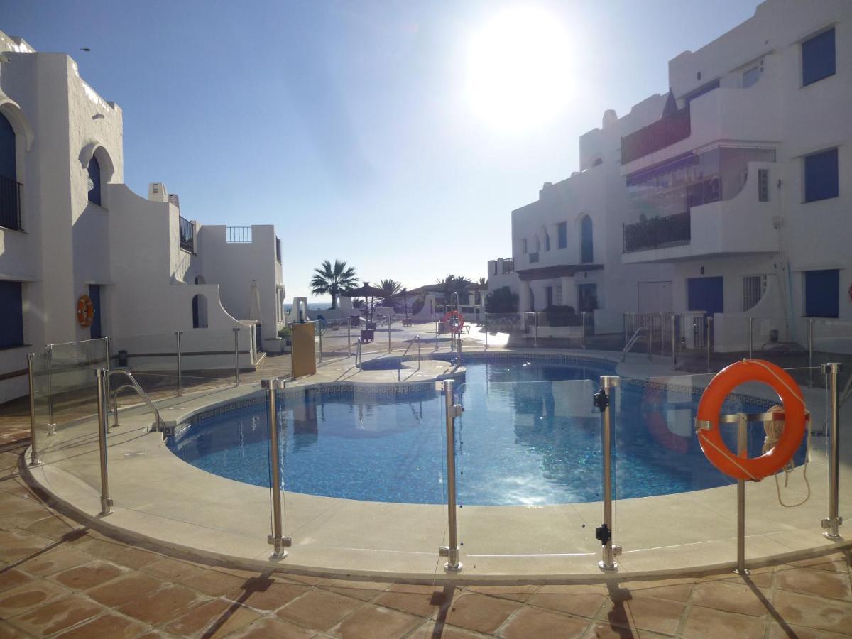 28 Mikonos Playa In Puerto De La Duquesa 2 Bed 2 Bath Apartment Ideally Located To The Beach & Marina Castillo de Sabinillas Esterno foto